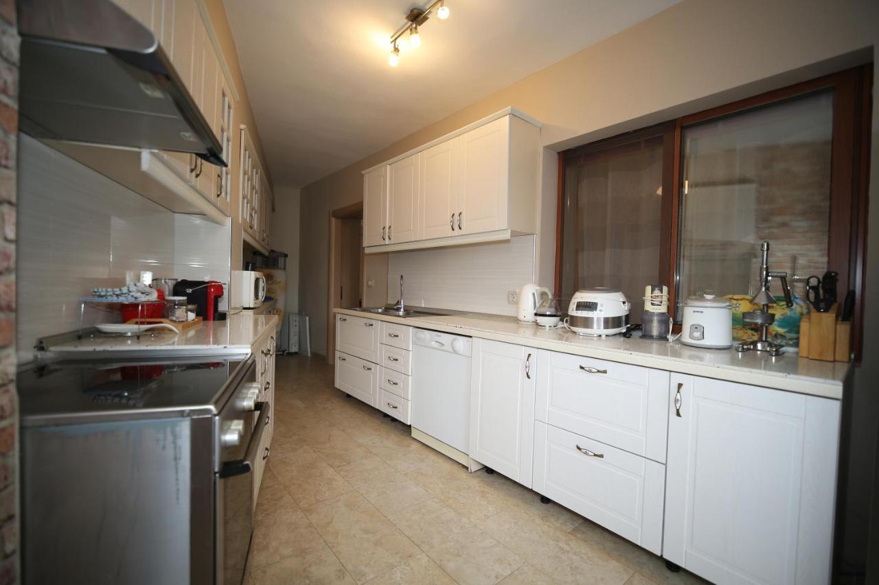 Eos Apartment Tirana Exterior photo